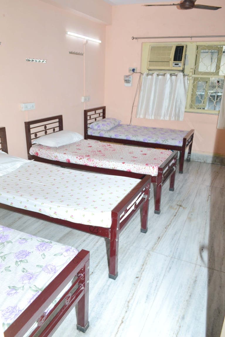 PG Interior 12