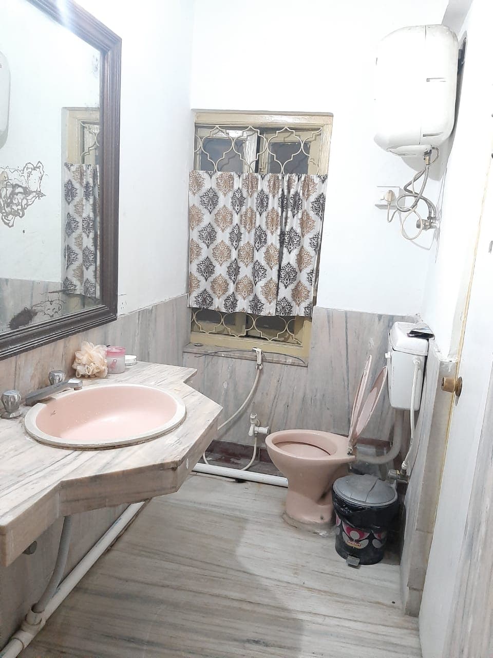 PG Interior 4